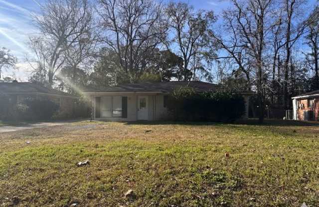 107 E Fairmont Avenue Savannah, GA photos photos