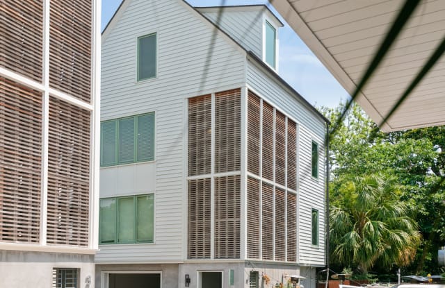 4 Sanctuary Court photos photos