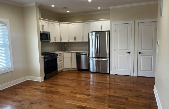 2419 Bridge Avenue photos photos