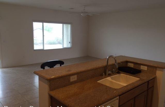 2373 Wood Village Dr* Gallery 3