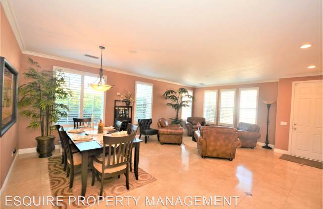 4148 MOUNTAIN CREEK DR Gallery 2
