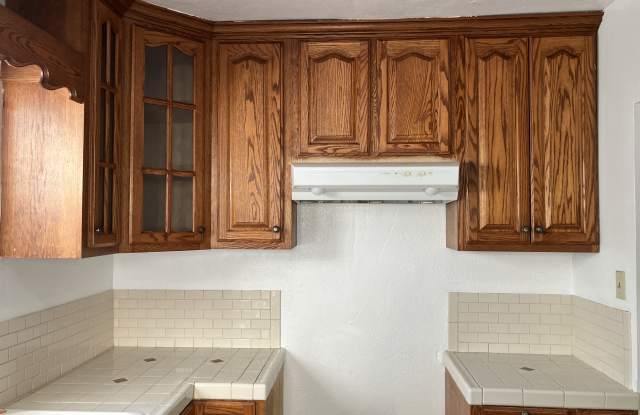 4252 Platt Avenue - 4252 Platt Avenue, Lynwood, CA 90262 4252 Platt Avenue - 4252 Platt Avenue, Lynwood, CA 90262