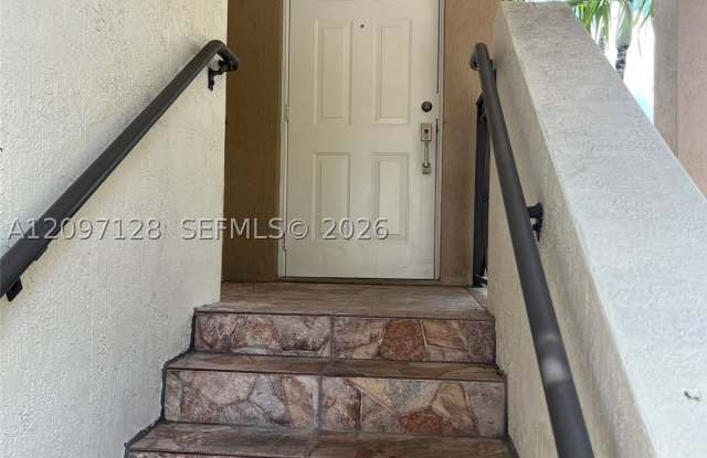 6646 SW 115th Ct Gallery 1
