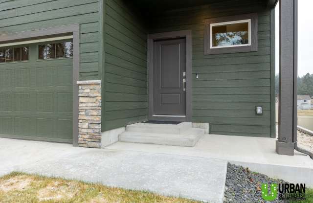 Modern DR Horton home for rent in Spokane Valley Gallery 3