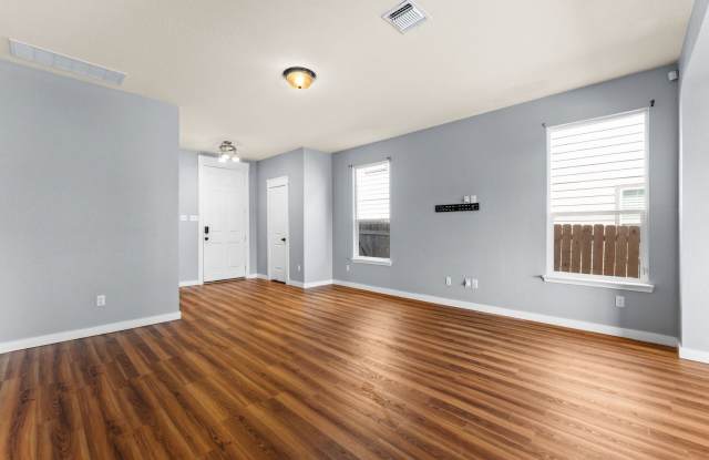 1053 Sagebrush Dr Gallery 4