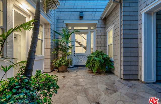 7391 Coastal View Dr Gallery 4
