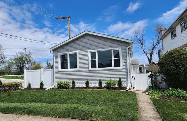 4147 Prairie Street - 4147 Prairie Avenue, Schiller Park, IL 60176