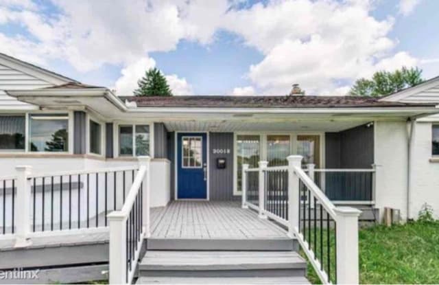 30018 Orchard Lake Rd - 30018 Orchard Lake Road, Farmington Hills, MI 48334