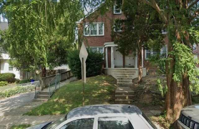 711 MORGAN Avenue photos photos