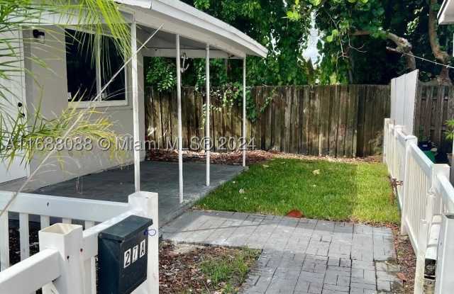 2419 Lincoln St photos photos