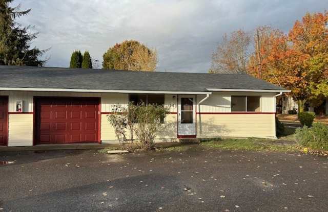 (766) Waverly Drive 2 Bdrm / 1 Bthrm photos photos