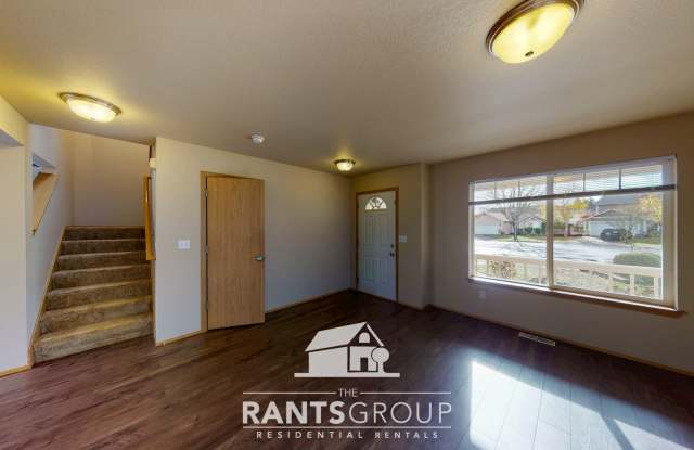 Great Location! Easy JBLM Commute! Gallery 4