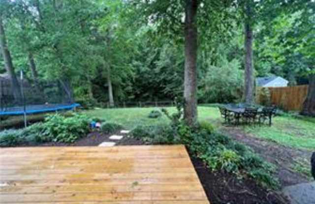 2584 Piney Bark Drive Gallery 3