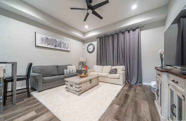 2406 MARTIN LUTHER KING DR Gallery 3