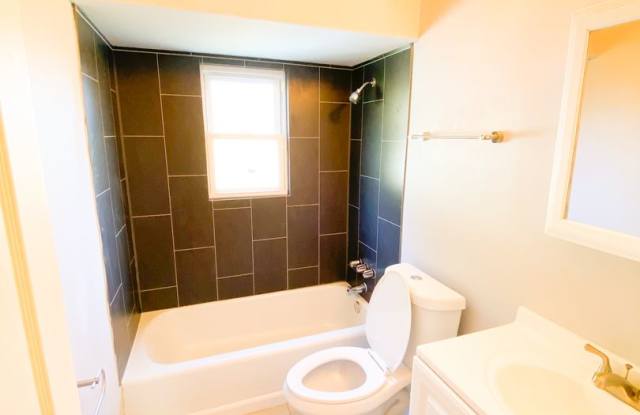 New Remodel! 2bed 1bath. Great location! photos photos