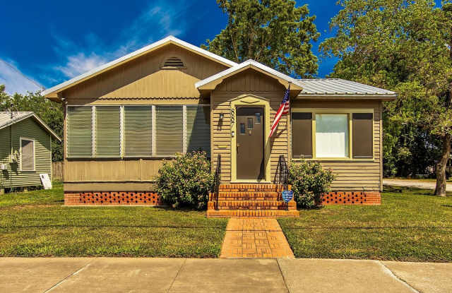 887 High St photos photos