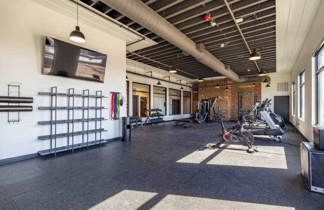 Benson Lofts - Live the Lifestyle you have been dreaming of in our Luxury 1 & 2 Bedrooms Gallery 4