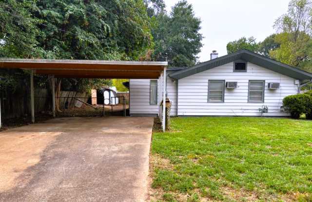 4841 Marcel Avenue Gallery 2