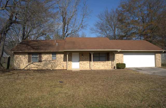 421 Brigadoon St - 421 Brigadoon Street, Tyler, TX 75703