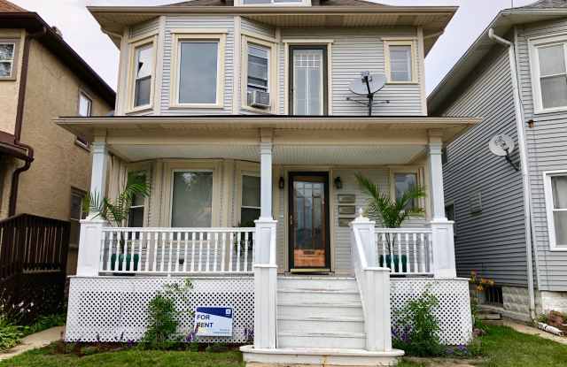 5008 W Byron St photos photos