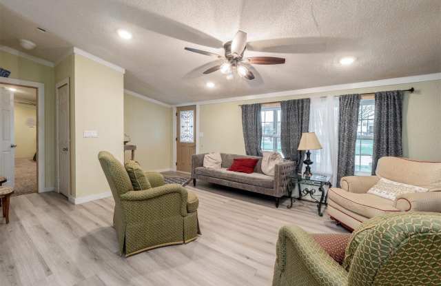 8591 W Ridge Drive Gallery 4