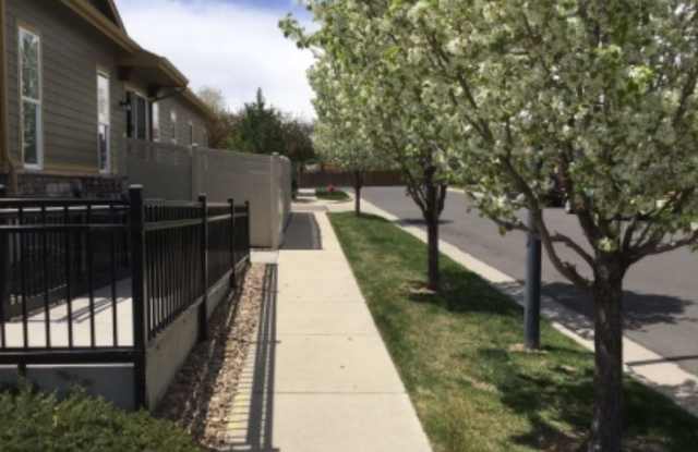 5562 W 72nd Pl Gallery 2