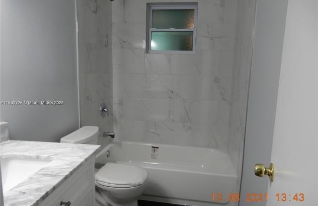 13960 Lake Placid Ct Gallery 4