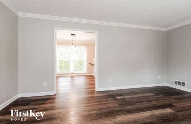 2907 Hickory Lane Gallery 4