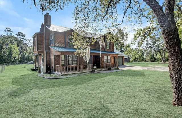 120 Wippletree Court - 120 Wippletree Court, Putnam County, FL 32177