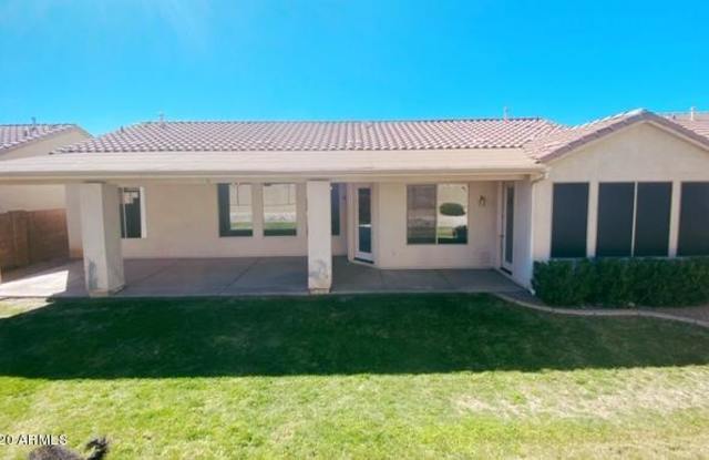 4652 W WHISPERING WIND Drive Gallery 4