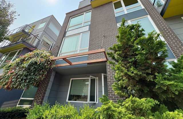 Capitol Hill Condominium ~ Edison Gallery 4