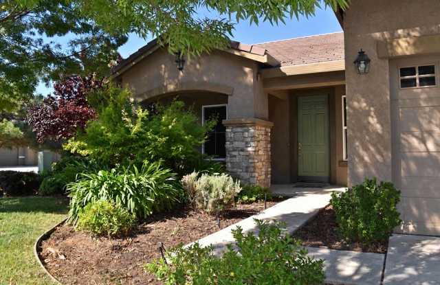 Beautiful Home in Desirable Lincoln Crossing! Gallery 1