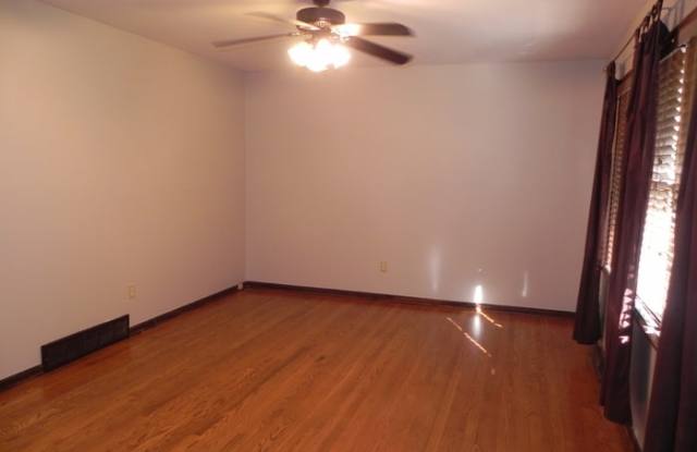 8724 Grandview Street Gallery 2