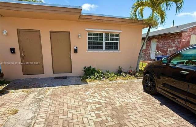 823 NW 9th St photos photos