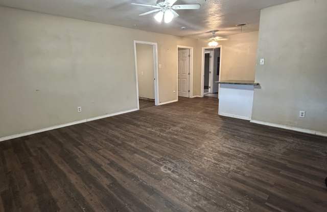 3305 East Cornell Street Gallery 2