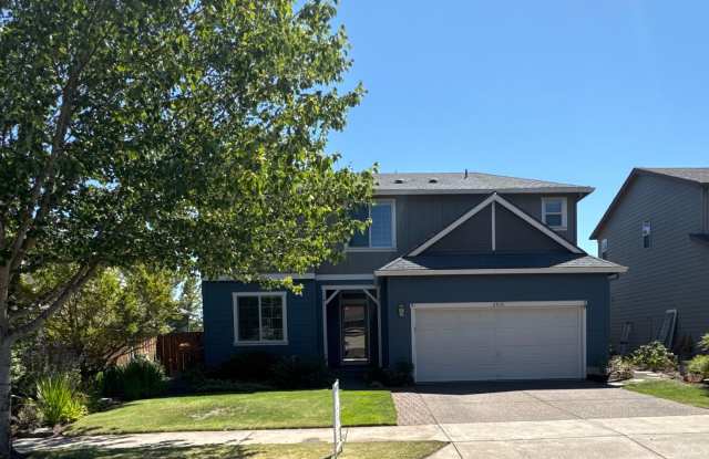 Beautiful 3 bedroom with bonus loft area in North Albany! photos photos