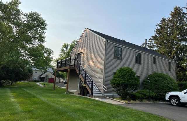 890 BELFRY DRIVE Gallery 1