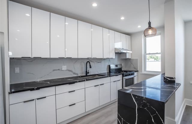 67-17 Myrtle Avenue photos photos