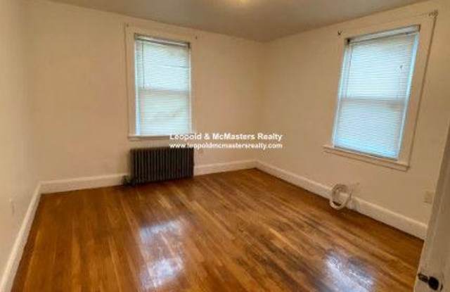 19 Faneuil St. Gallery 4