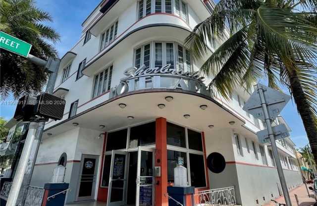 901 Collins Ave photos photos