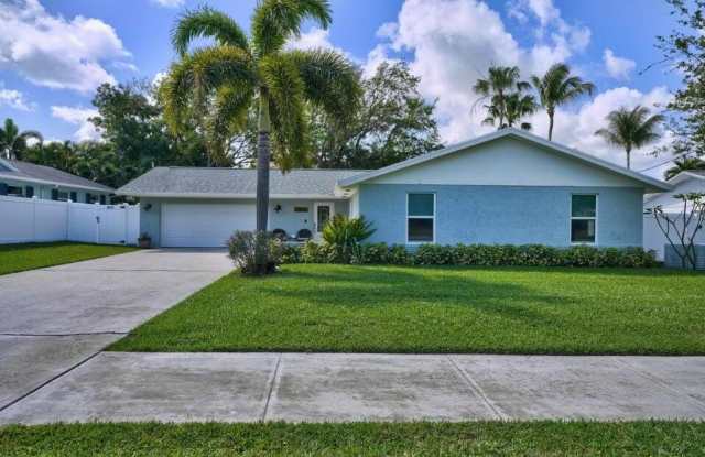 2594 Marcinski Road photos photos