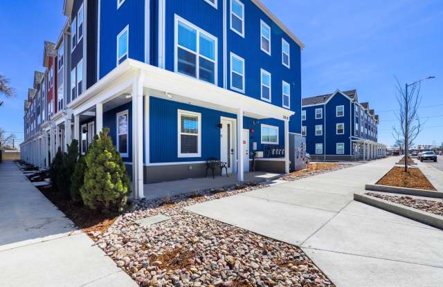 Brand New Urban Townhomes in the heart of Longmont! 2BD/2.5BA+ Bonus Room! Available NOW! photos photos Brand New Urban Townhomes in the heart of Longmont! 2BD/2.5BA+ Bonus Room! Available NOW! photos photos