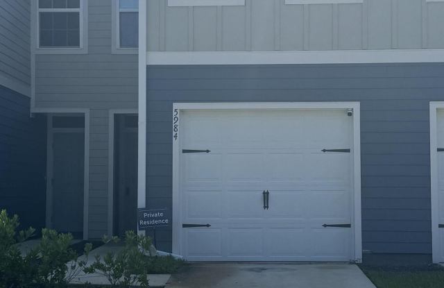 5984 CREEKSIDE CROSSING Drive Gallery 3