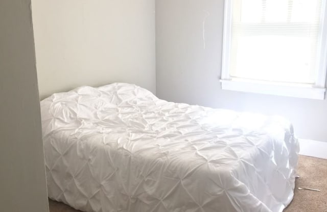 521 Rankin - 521 West Rankin Avenue, Gastonia, NC 28052