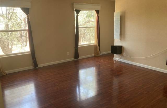 800 Thurman Road Gallery 4