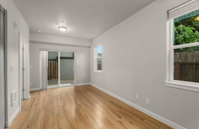 JC0459 - Stafford St. Apartments Gallery 4