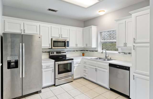 Charming 3-Bedroom, 2-Bath Home on Quiet Dead-End Street – Baton Rouge, LA photos photos