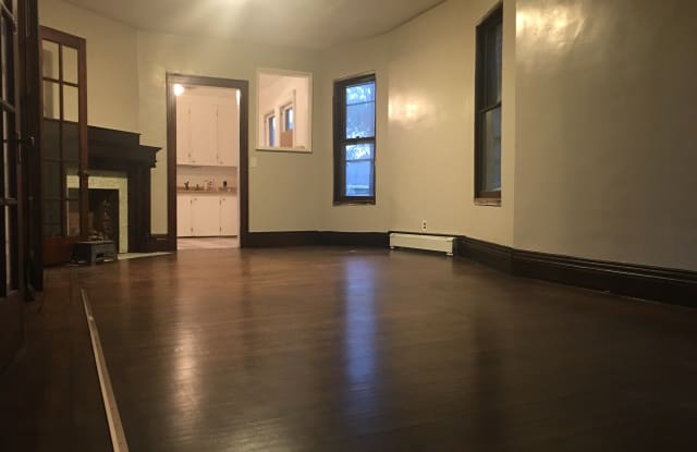 190 Lockwood Ave Gallery 2