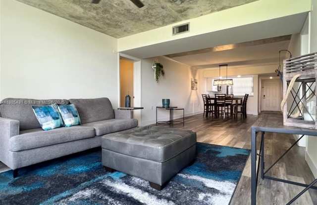 1705 Whitehall Dr photos photos