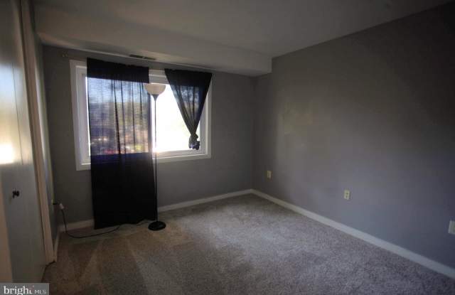 9280 ADELPHI ROAD Gallery 4